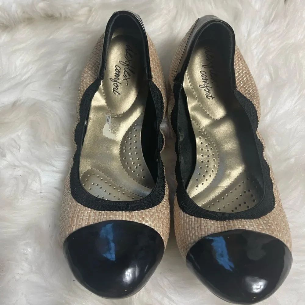 Dexflex comfort synthetic beige woven & black patent slip on flats SZ9